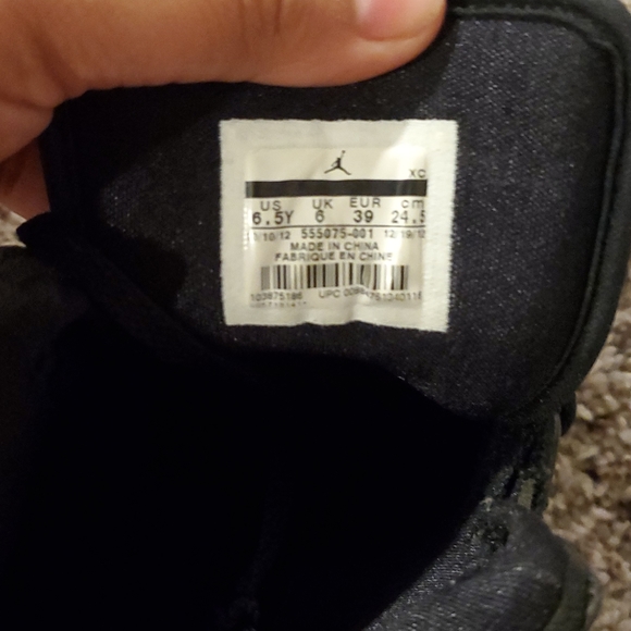 Black Jordan's 1s - Picture 2 of 4